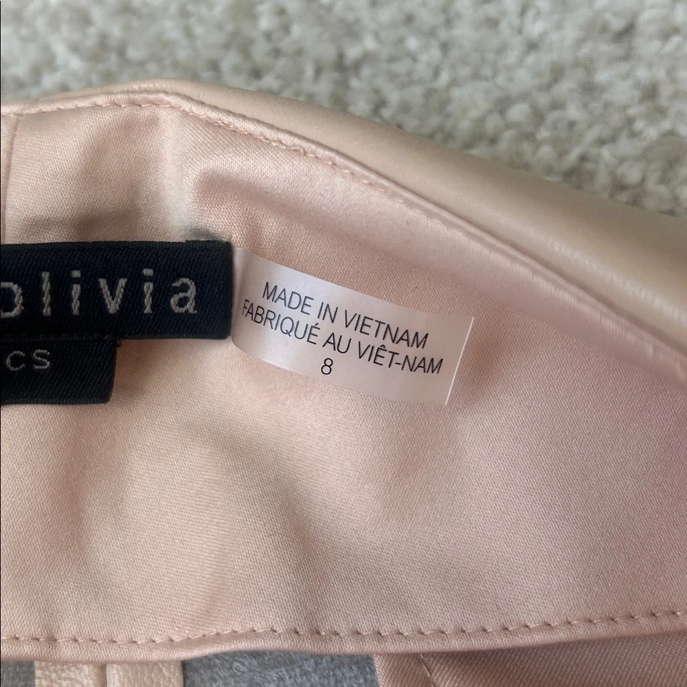 New Alice and Olivia Steffie faux leather shorts - Picture 5 of 16